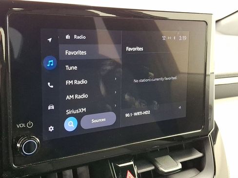 Used 2023 Toyota Corolla SE image 14