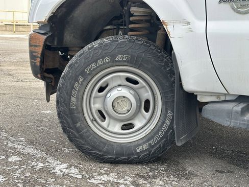 Used 2012 Ford F350 XL w/ Snow Plow Prep Pkg image 9