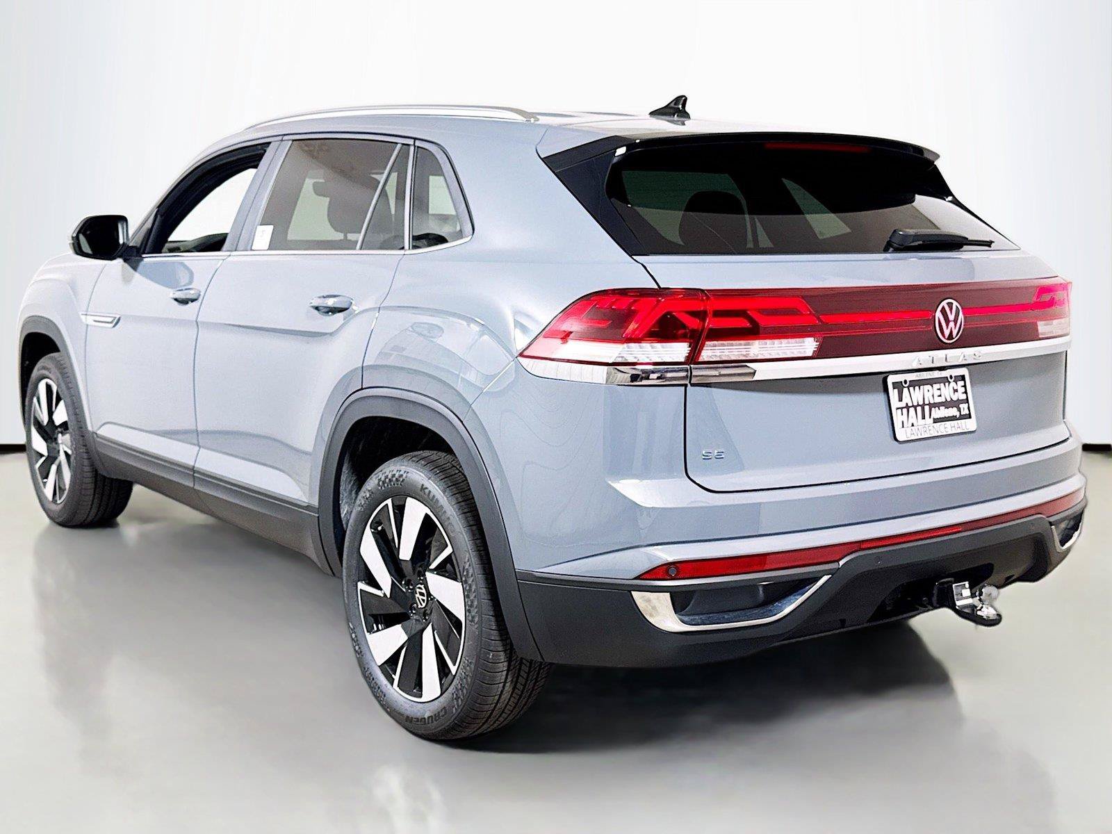 New 2026 Volkswagen Atlas Cross Sport SE FWD image 3