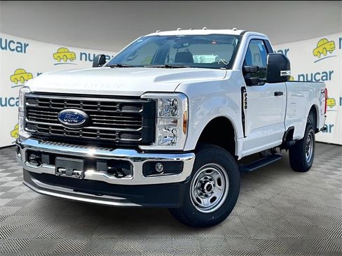 New 2026 Ford F250 XL w/ XL Chrome Package image 3