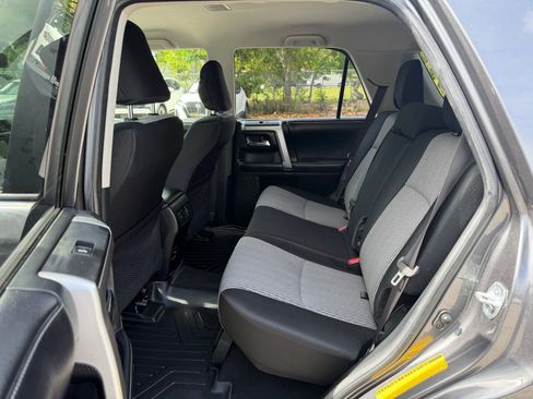 Used 2016 Toyota 4Runner SR5 RWD image 13