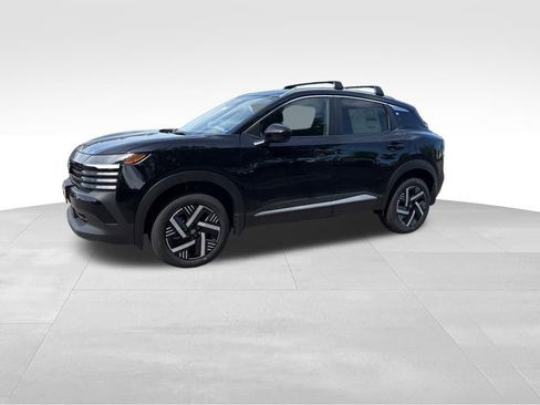 New 2026 Nissan Kicks SV w/ Charging Package image 8