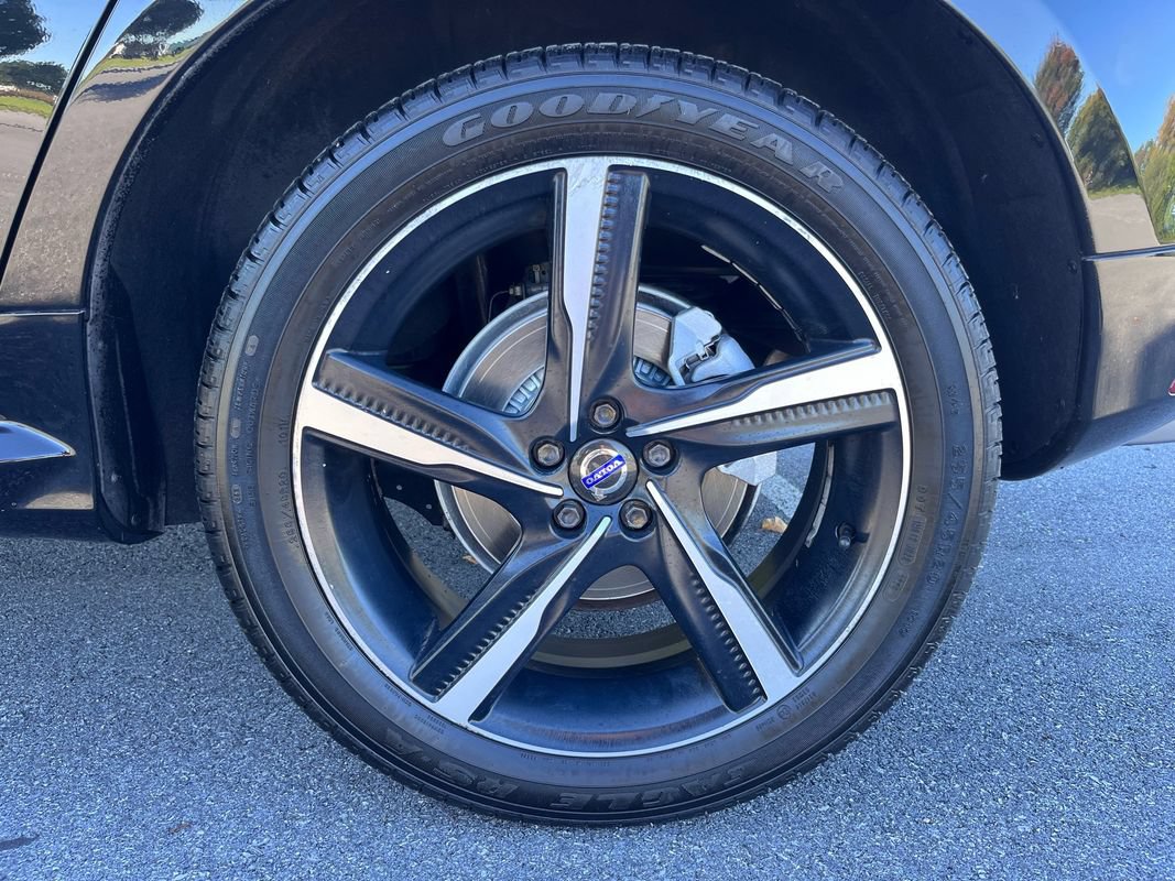 Used 2016 Volvo XC60 T6 R-Design AWD/4WD image 19