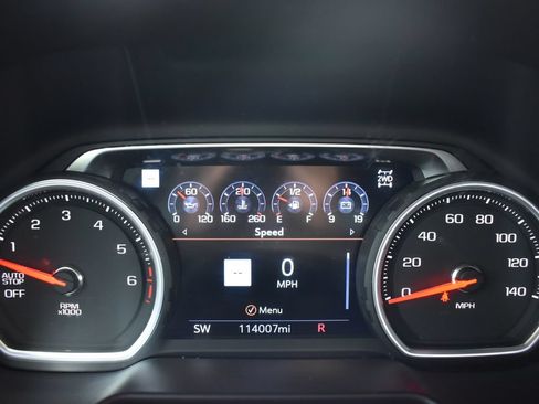 Used 2021 Chevrolet Suburban High Country w/ Premium Package AWD/4WD image 18