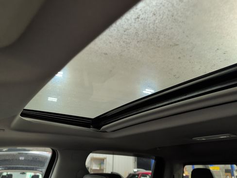 Used 2022 GMC Sierra 3500 Denali w/ Denali Ultimate Package image 15