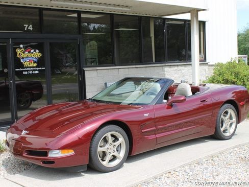 Used 2003 Chevrolet Corvette Convertible w/ Preferred Equipment Group1 RWD image 2