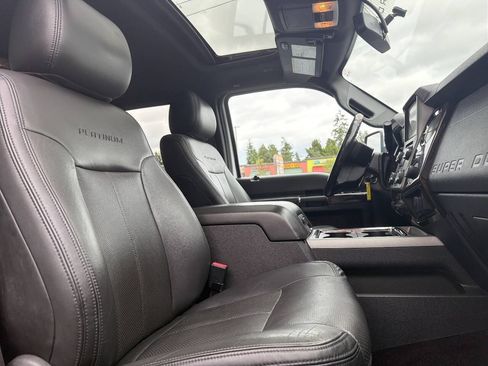 Used 2014 Ford F350 Platinum w/ Platinum Package AWD/4WD image 12