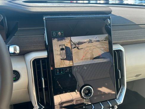 New 2026 GMC Acadia Denali w/ Super Cruise Package AWD/4WD image 15