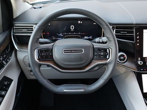 Used 2024 Jeep Grand Wagoneer Series II w/ Convenience Group III AWD/4WD image 18