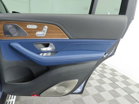 New 2026 Mercedes-Benz GLS 63 AMG 4MATIC image 28