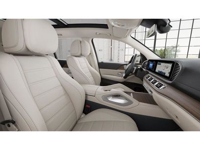 New 2026 Mercedes-Benz GLS 450 4MATIC