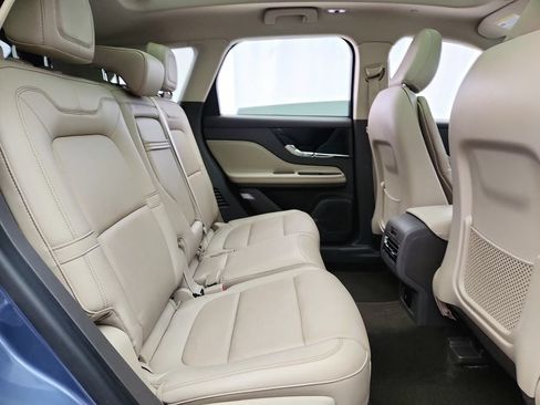Used 2022 Lincoln Corsair AWD w/ Premium Package image 32