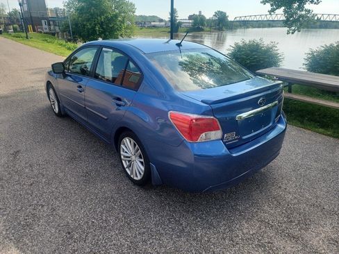 Used 2014 Subaru Impreza 2.0i Premium AWD/4WD image 3