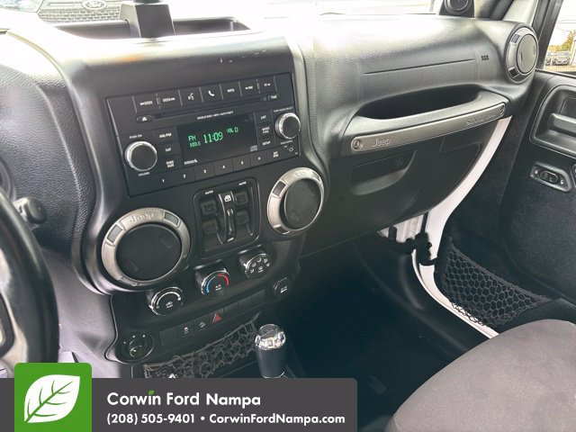 Used 2013 Jeep Wrangler Unlimited Sport AWD/4WD image 21