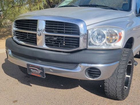 Used 2007 Dodge Ram 1500 Truck ST image 7