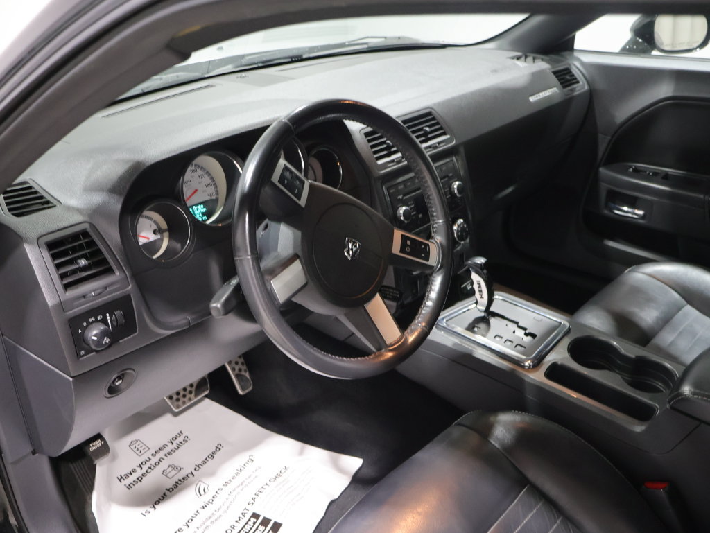 Used 2009 Dodge Challenger R/T RWD image 14