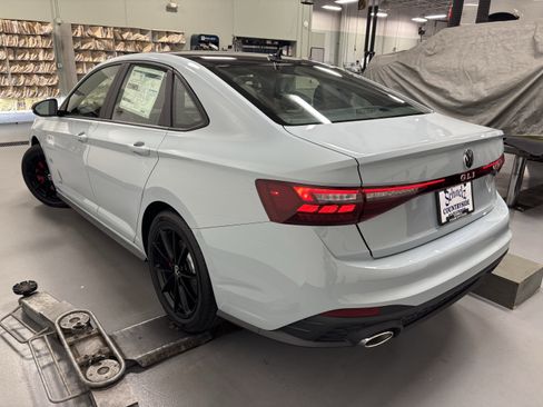 New 2025 Volkswagen Jetta GLI Autobahn image 9