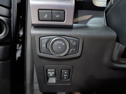 Used 2020 Ford Expedition Platinum image 11