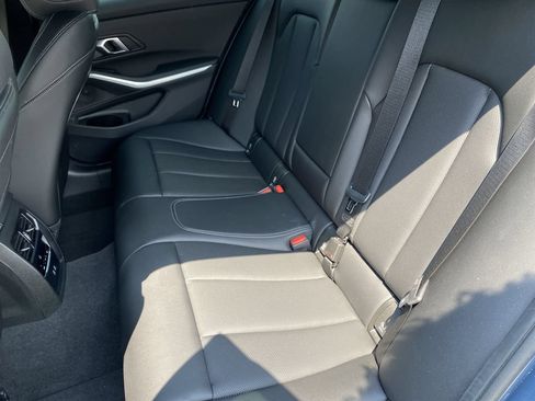 Used 2025 BMW 330i Sedan RWD image 29