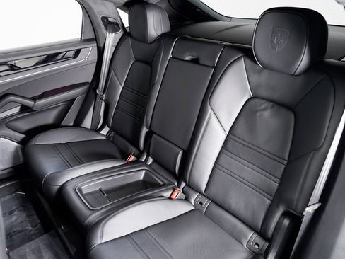 Used 2024 Porsche Cayenne Turbo GT image 24