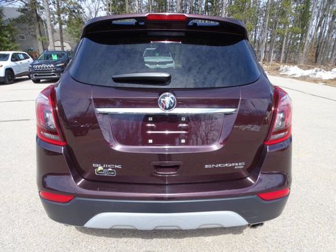 Used 2018 Buick Encore Sport Touring image 7
