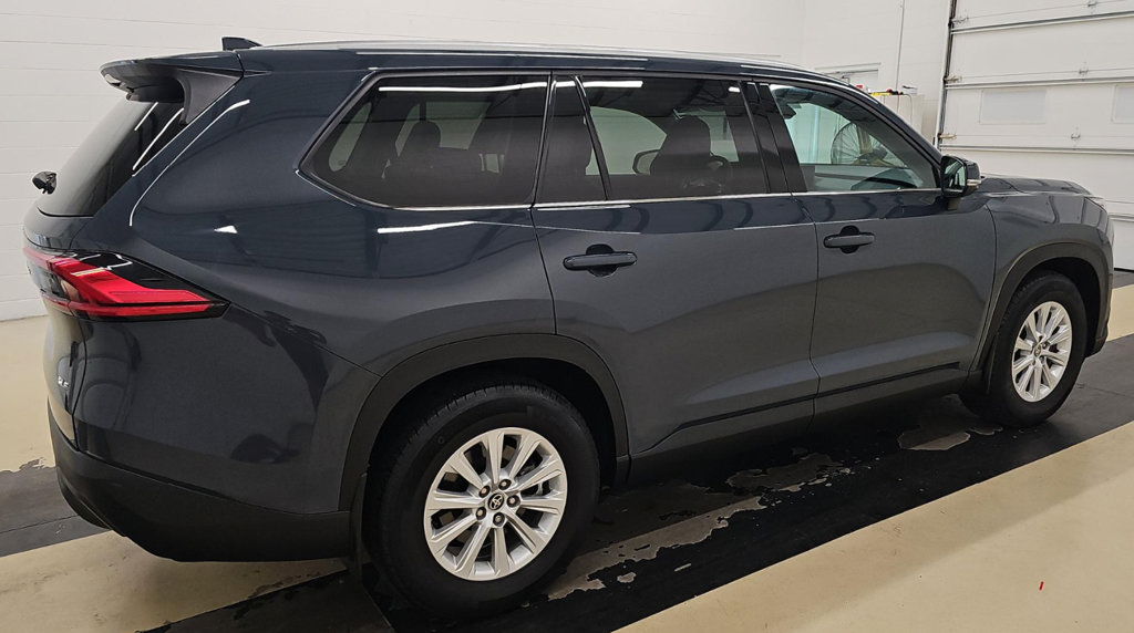 Used 2024 Toyota Grand Highlander AWD Hybrid image 4