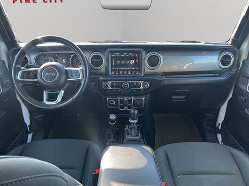 Used 2019 Jeep Wrangler Unlimited Sahara w/ Uconnect 4C Nav & Sound Group image 16