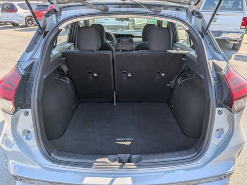 Used 2021 Nissan Kicks SR w/ Exterior Package image 30