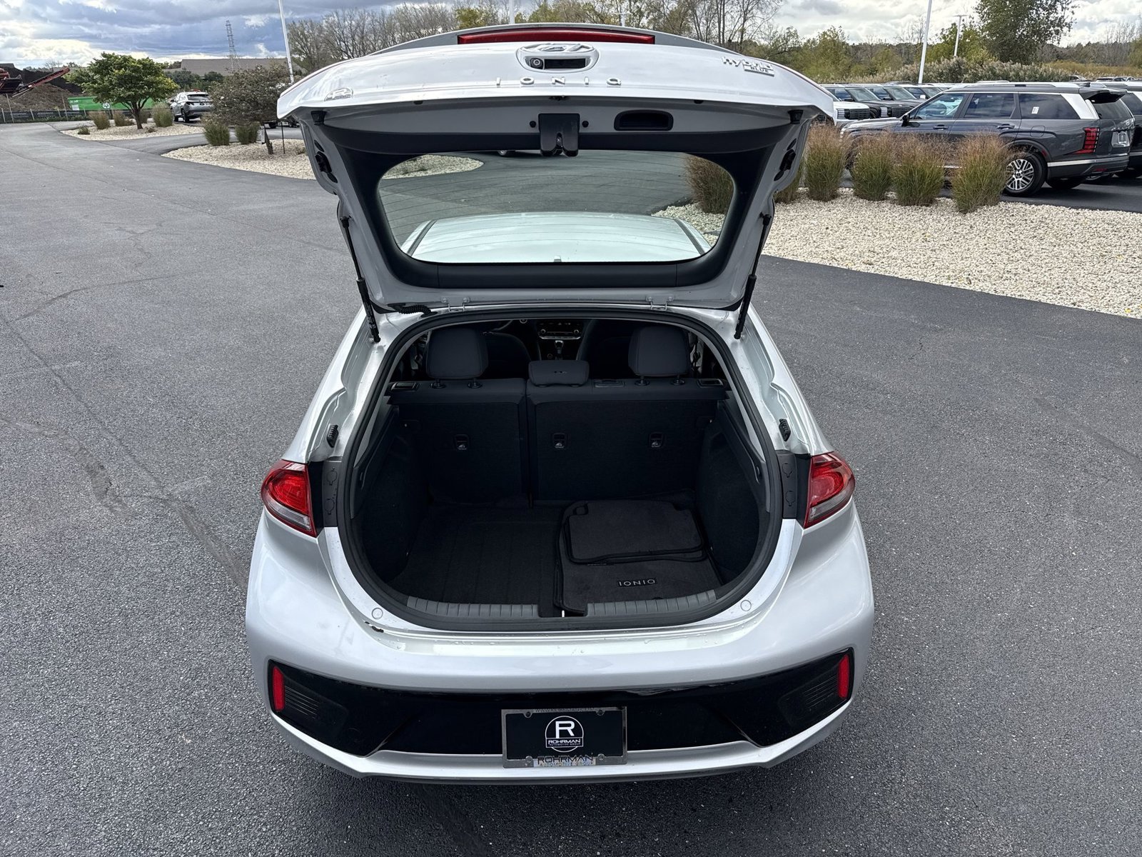 Used 2019 Hyundai Ioniq Blue FWD image 23