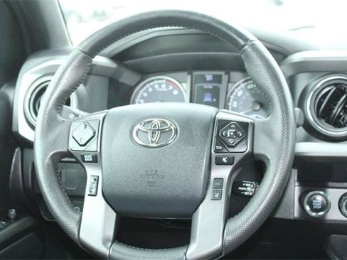 Certified 2023 Toyota Tacoma TRD Sport Double Cab Bed V6 AT image 12