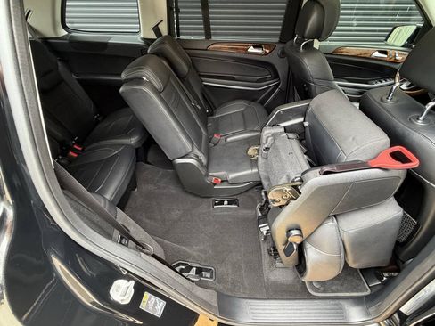 Used 2017 Mercedes-Benz GLS 550 4MATIC image 22