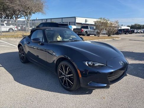 Used 2025 MAZDA MX-5 Miata Grand Touring image 3