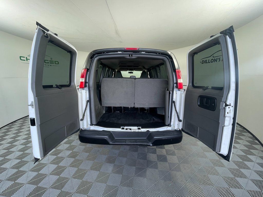 Used 2016 Chevrolet Express 2500 LS RWD image 6