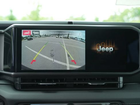 New 2026 Jeep Wrangler Unlimited Sahara AWD/4WD image 24