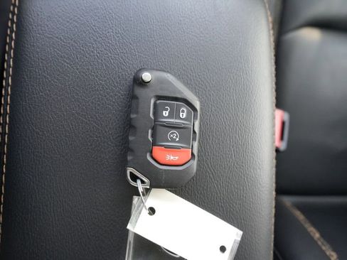 Used 2023 Jeep Wrangler High Altitude image 39