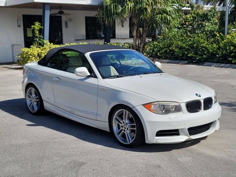 Used 2012 BMW 135i Convertible image 19
