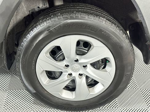 Used 2024 Toyota RAV4 LE FWD image 10