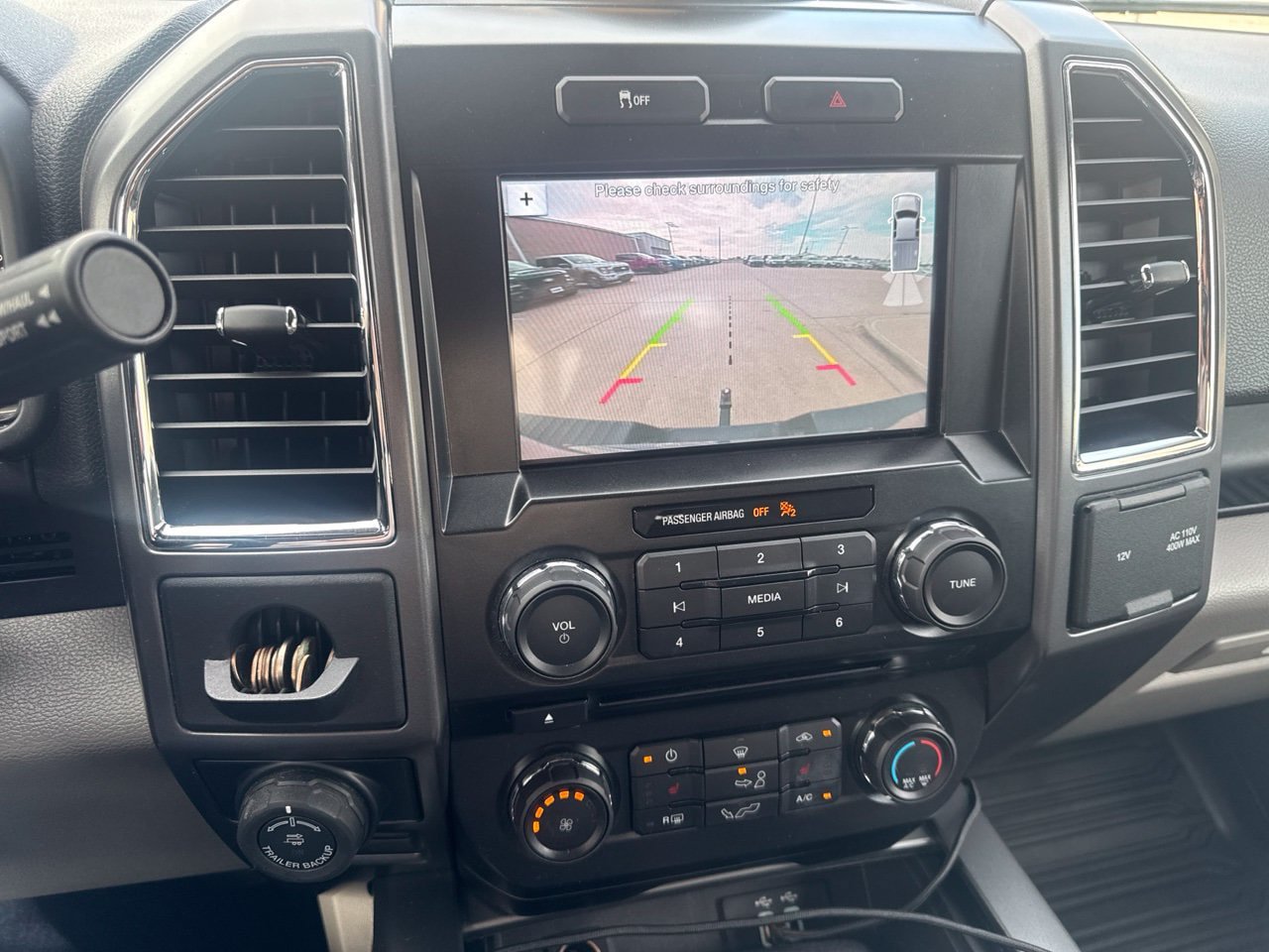 Used 2016 Ford F150 XLT w/ Equipment Group 302A Luxury RWD image 12