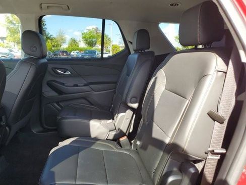 Used 2021 Chevrolet Traverse RS image 13