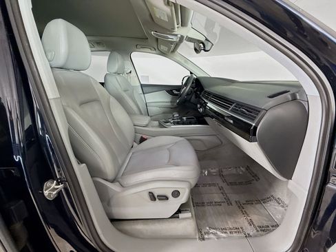 Used 2017 Audi Q7 3.0T Prestige w/ Prestige Package image 30