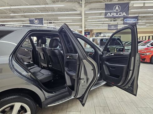 Used 2018 Mercedes-Benz GLE 350 w/ Premium 1 Package image 15