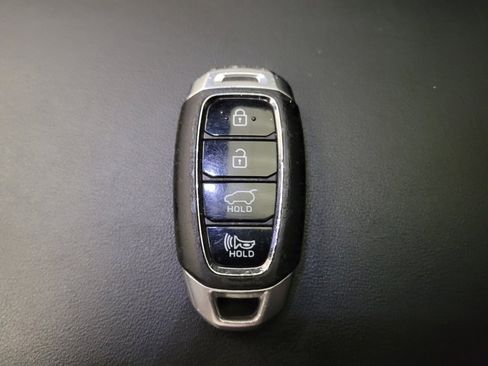 Used 2019 Hyundai Santa Fe Limited FWD image 32