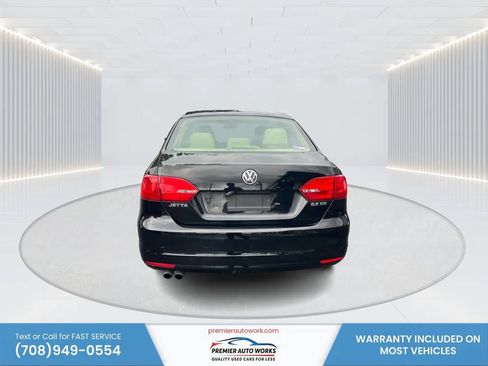 Used 2013 Volkswagen Jetta SE FWD image 5