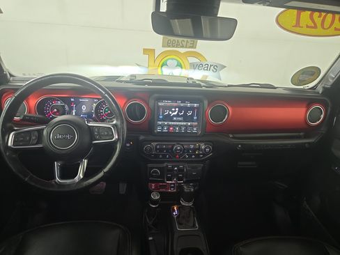 Used 2021 Jeep Wrangler Unlimited Rubicon AWD/4WD image 14