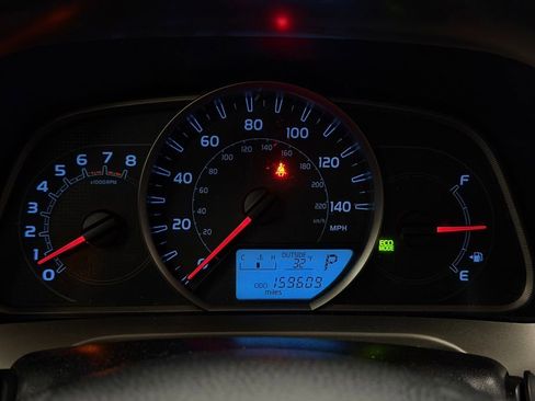 Used 2013 Toyota RAV4 LE image 15