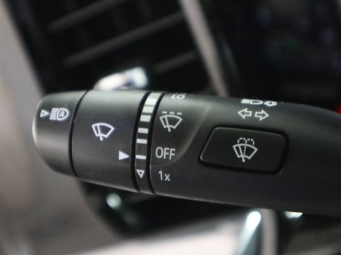 Used 2024 GMC Sierra 1500 SLT w/ SLT Premium Package image 28