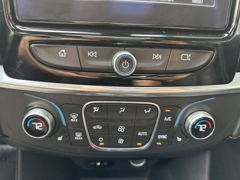 Used 2019 Chevrolet Traverse LT w/ LT Premium Package image 30