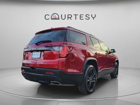 Used 2023 GMC Acadia SLT w/ Elevation Edition image 5