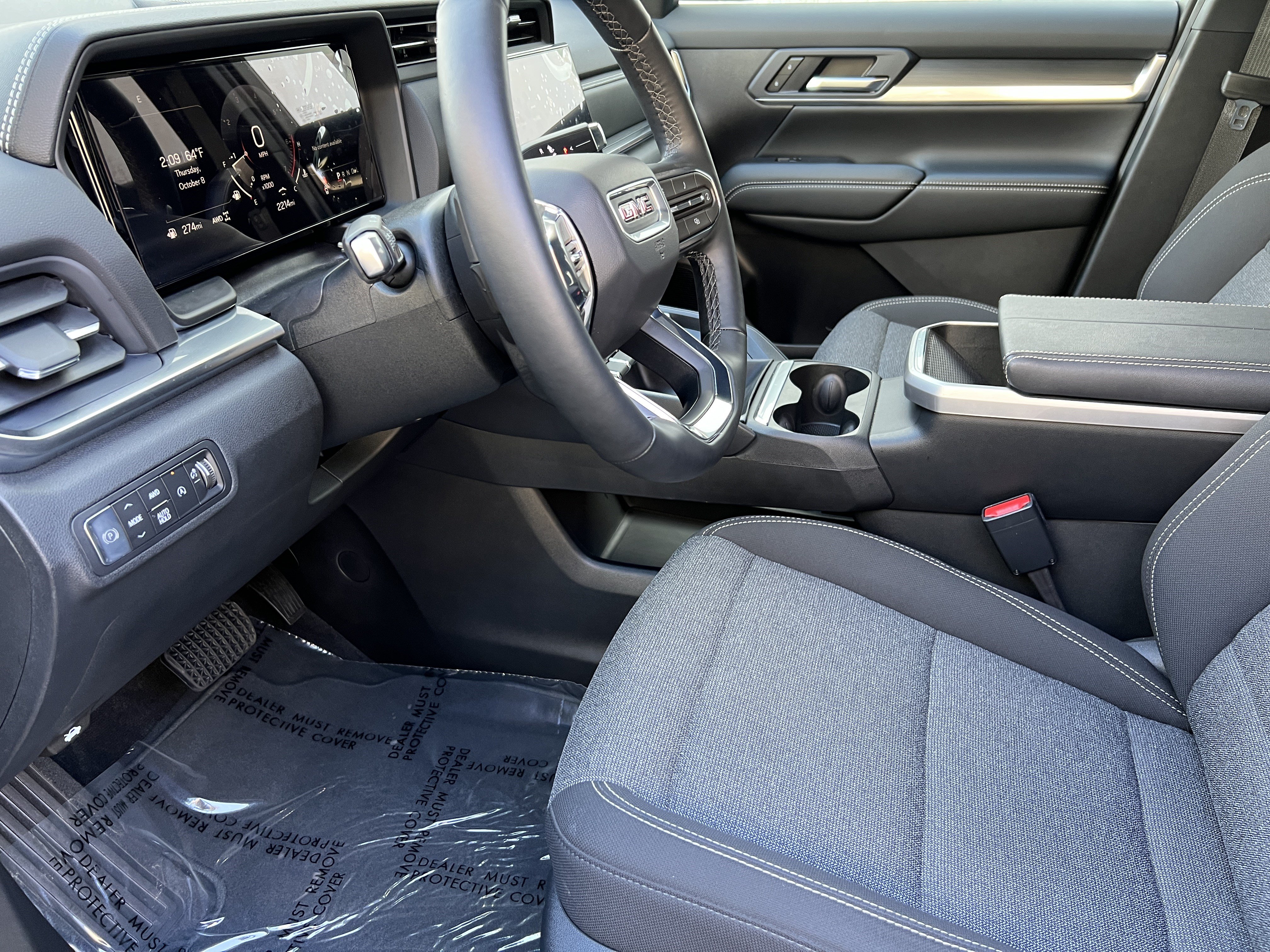 Used 2026 GMC Terrain Elevation w/ Black Edition AWD/4WD image 15