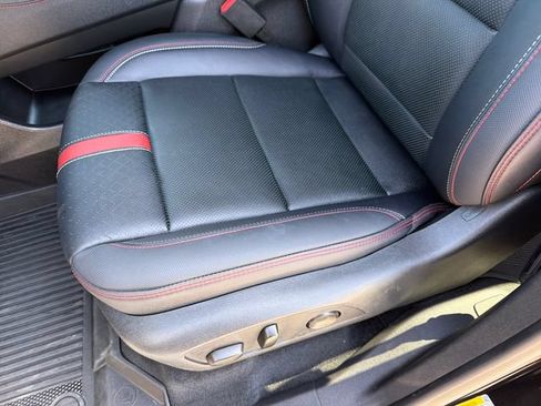 Used 2025 Chevrolet Traverse RS w/ LPO, Floor Liner Package FWD image 20